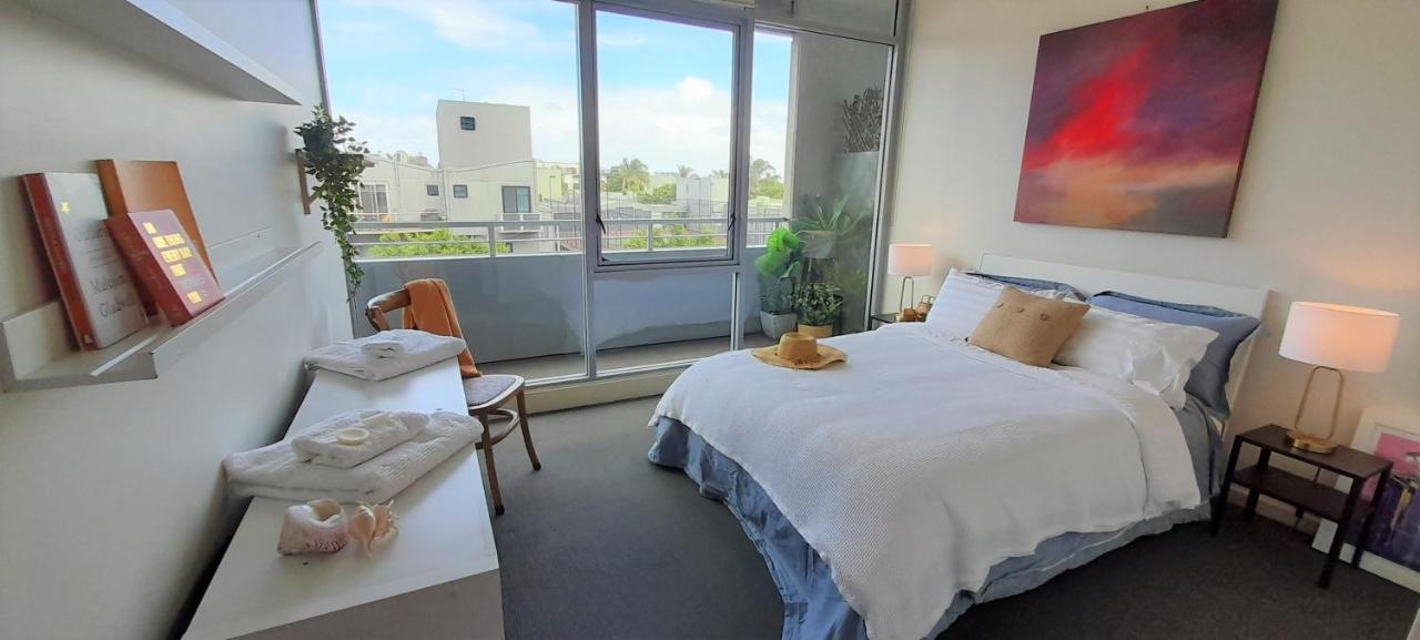 Beautiful Apartment 100Mts Near The Beach In Port Melbourne City Exterior foto