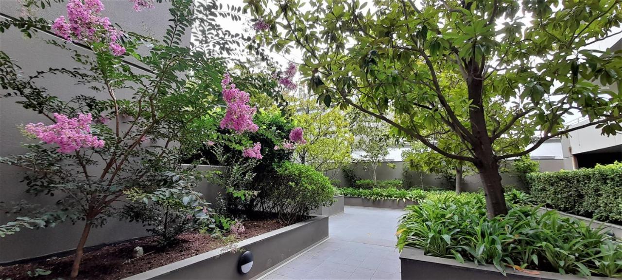 Beautiful Apartment 100Mts Near The Beach In Port Melbourne City Exterior foto