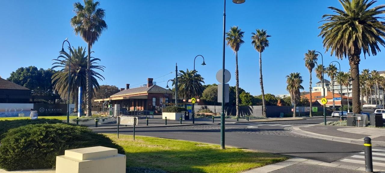 Beautiful Apartment 100Mts Near The Beach In Port Melbourne City Exterior foto